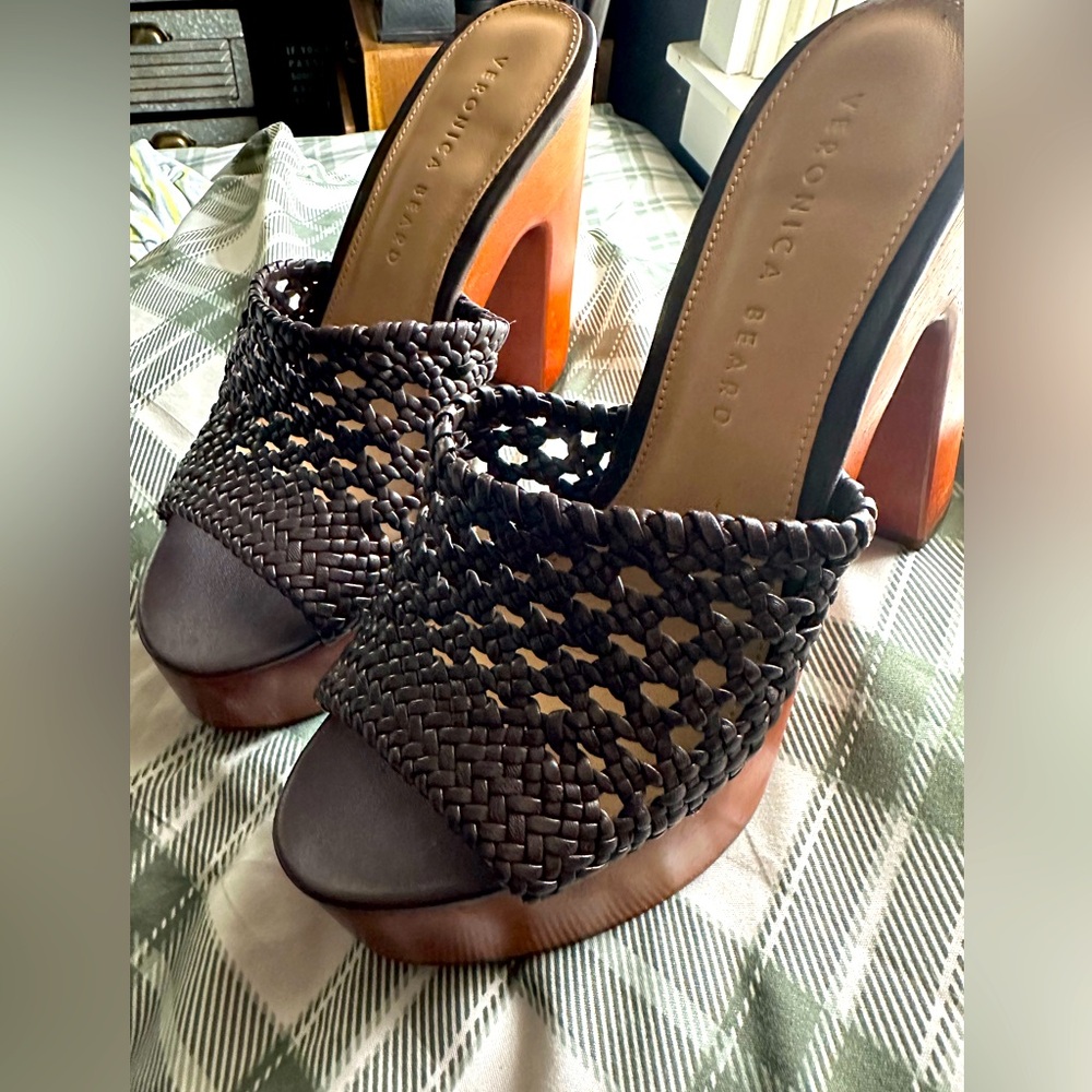 Nwot Veronica Beard | Guadalupe Clog Sandal
